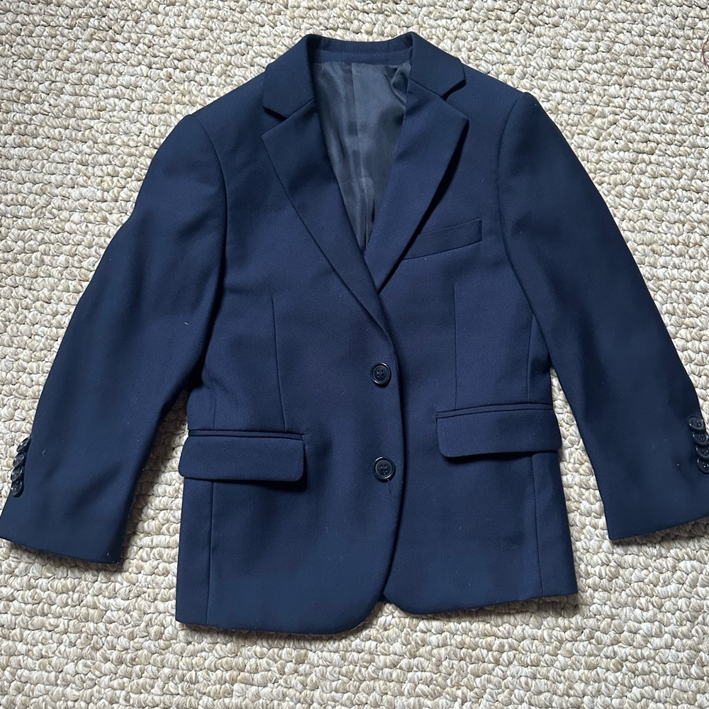 VEUC Kids Isaac Mizrahi navy blue blazer with red interior in size 5